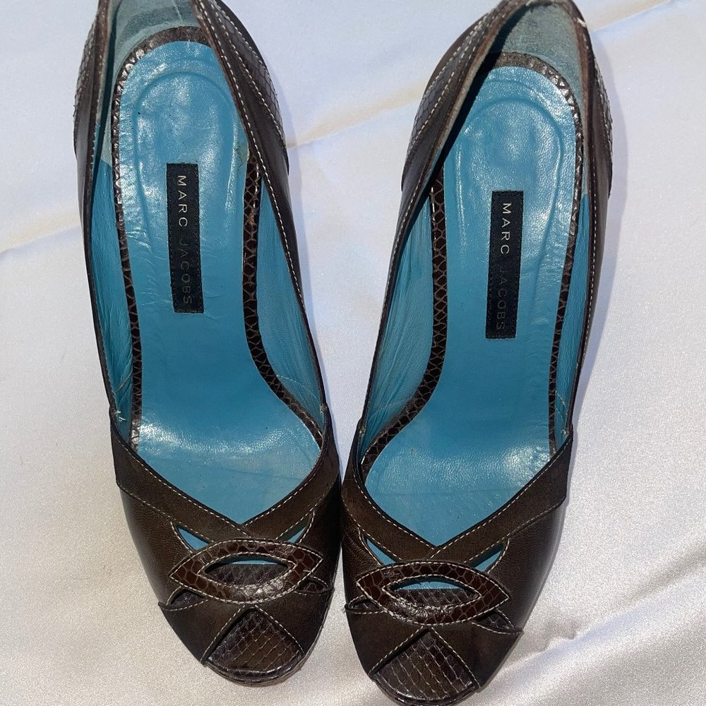 Marc Jacobs peep-toe chocolate pumps